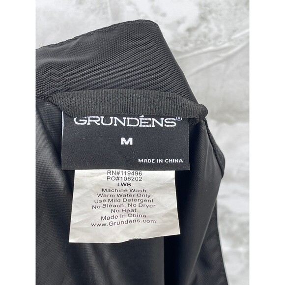 Grundéns Neptune bib overalls. Size medium - Picture 13 of 13